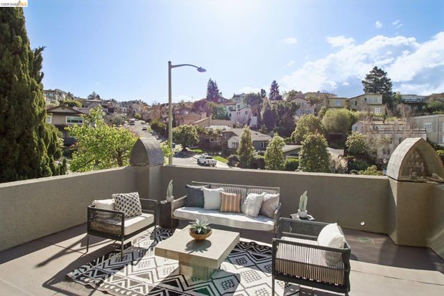 6356 Broadway Ter, Oakland, CA 94618