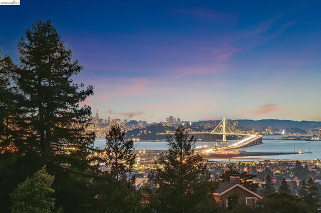 6356 Broadway Ter, Oakland, CA 94618