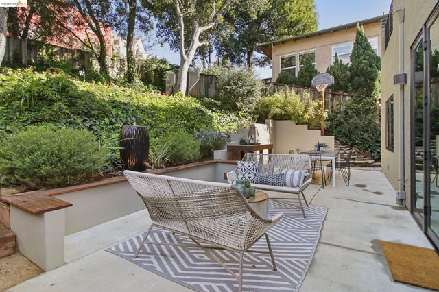 6356 Broadway Ter, Oakland, CA 94618