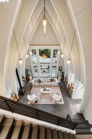 6356 Broadway Ter, Oakland, CA 94618