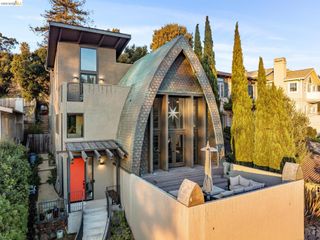 6356 Broadway Ter, Oakland, CA 94618