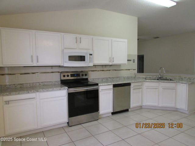 1065 Sedgewood Circle, West Melbourne, FL 32904
