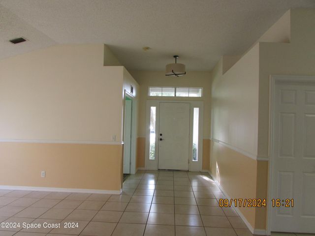 1065 Sedgewood Circle, West Melbourne, FL 32904