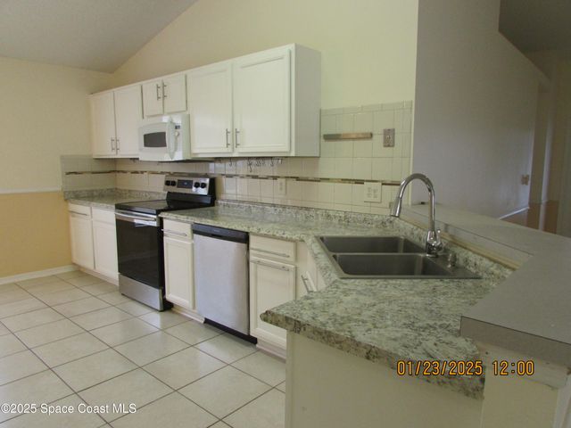 1065 Sedgewood Circle, West Melbourne, FL 32904