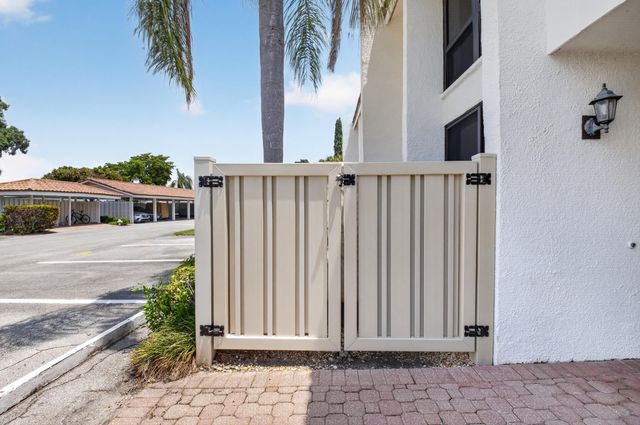 602 Bridgewood Drive, Boca Raton, FL 33434