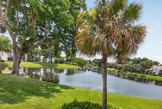 602 Bridgewood Drive, Boca Raton, FL 33434
