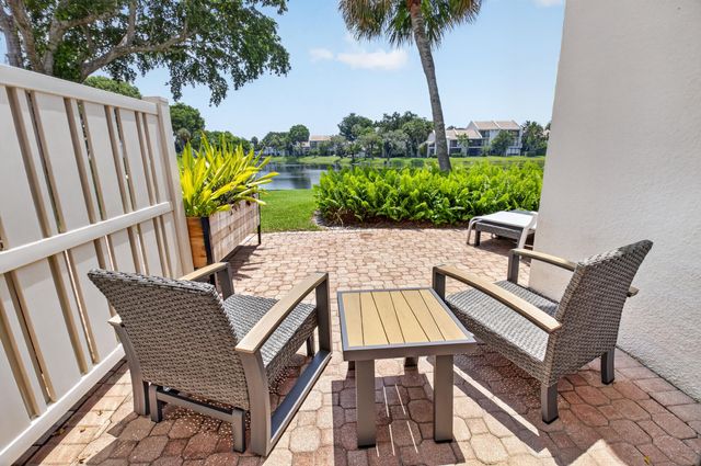 602 Bridgewood Drive, Boca Raton, FL 33434
