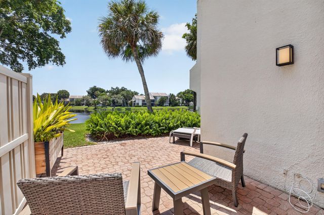 602 Bridgewood Drive, Boca Raton, FL 33434