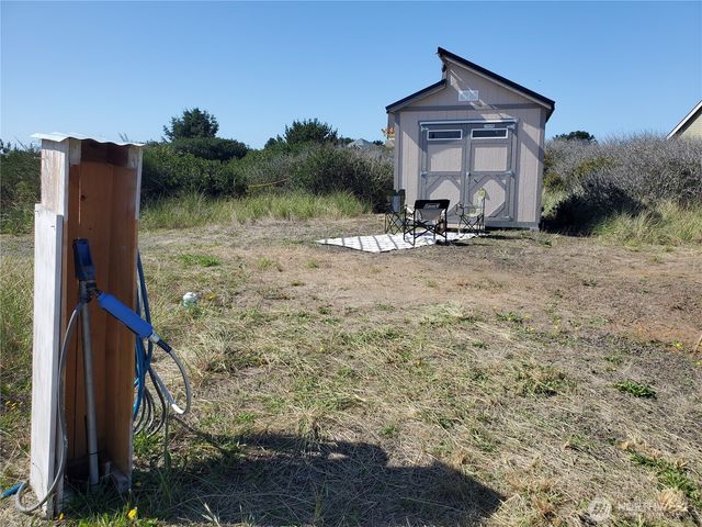 428 S Bel Air Loop, Ocean Shores, WA 98569