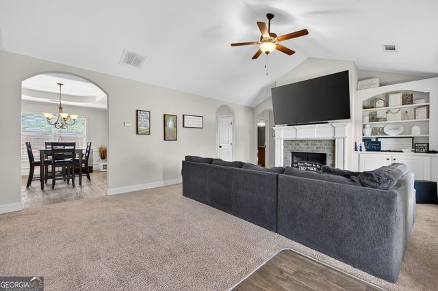 138 Brookside Drive, Lula, GA 30554
