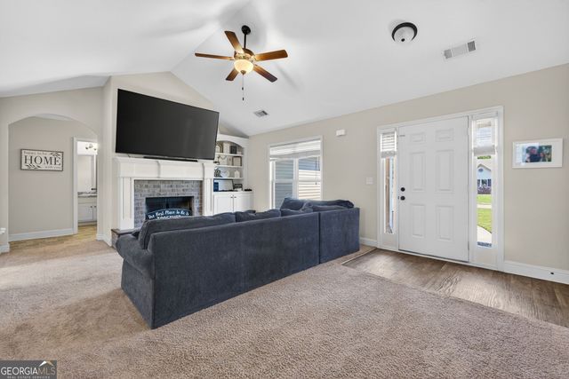 138 Brookside Drive, Lula, GA 30554