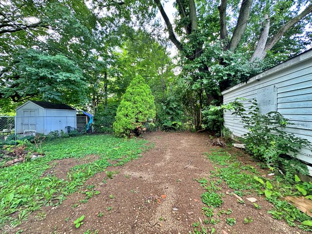 2230 N Goodlet Avenue, Indianapolis, IN 46222