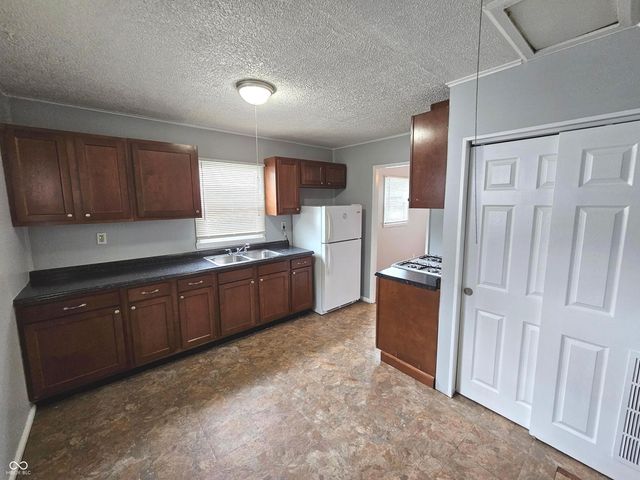 2230 N Goodlet Avenue, Indianapolis, IN 46222