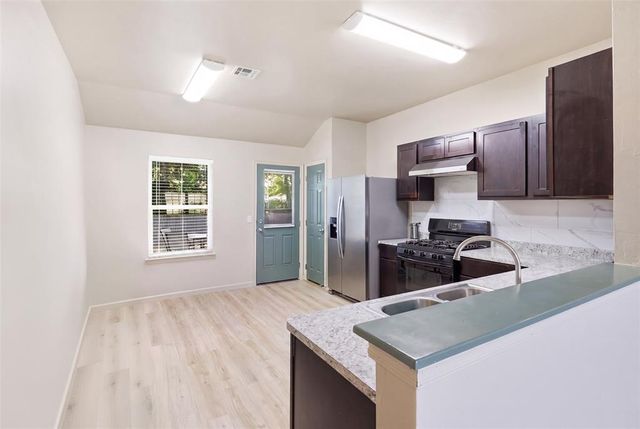 1225 Ironstone Drive, Noble, OK 73068