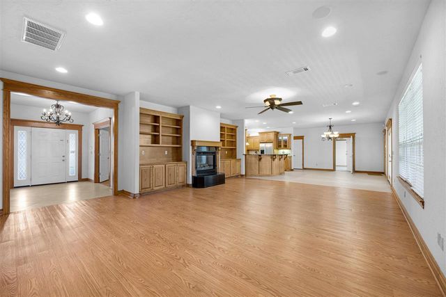 1622 NW 36th St, Lawton, OK 73505