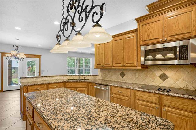 1622 NW 36th St, Lawton, OK 73505