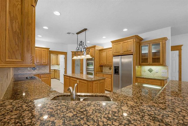 1622 NW 36th St, Lawton, OK 73505
