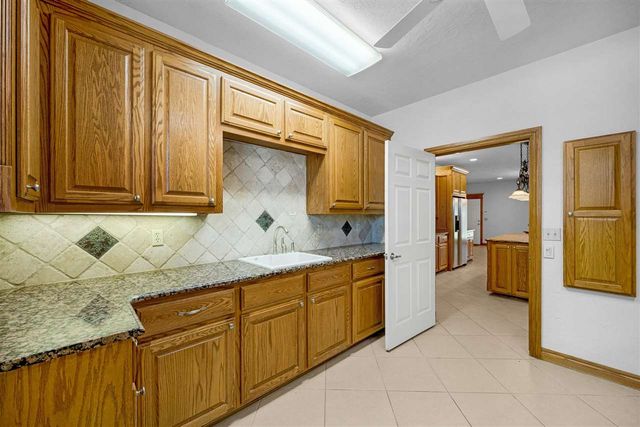 1622 NW 36th St, Lawton, OK 73505
