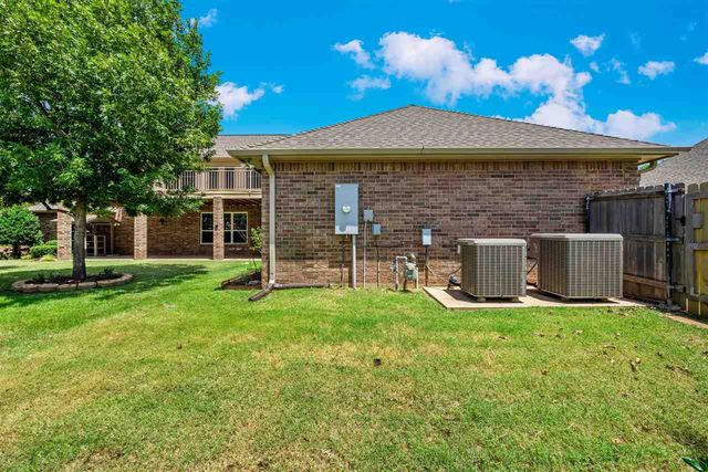 1622 NW 36th St, Lawton, OK 73505