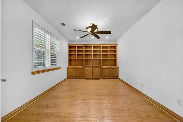 1622 NW 36th St, Lawton, OK 73505