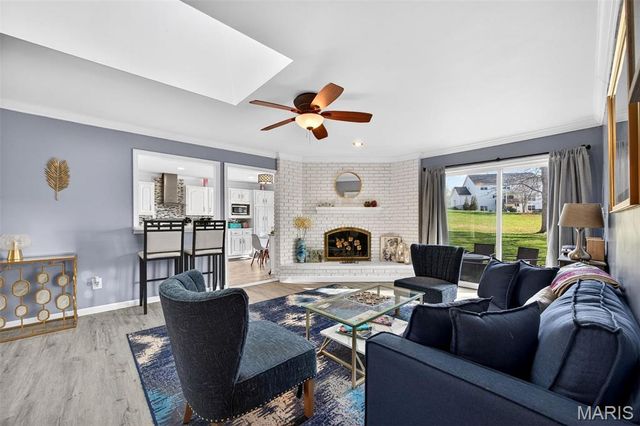 909 Dutch Mill Drive, Ballwin, MO 63011