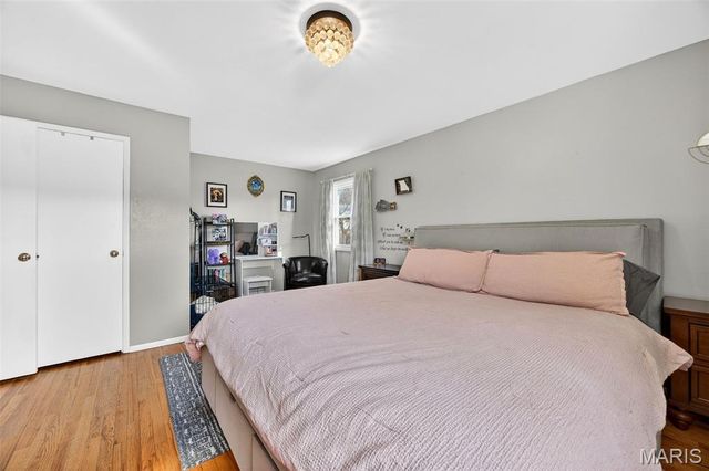 909 Dutch Mill Drive, Ballwin, MO 63011