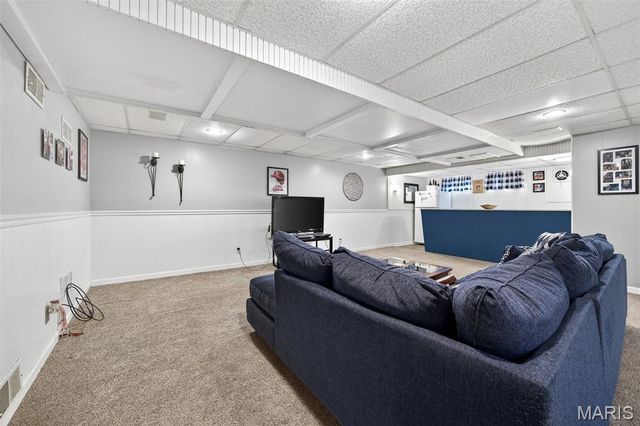 909 Dutch Mill Drive, Ballwin, MO 63011