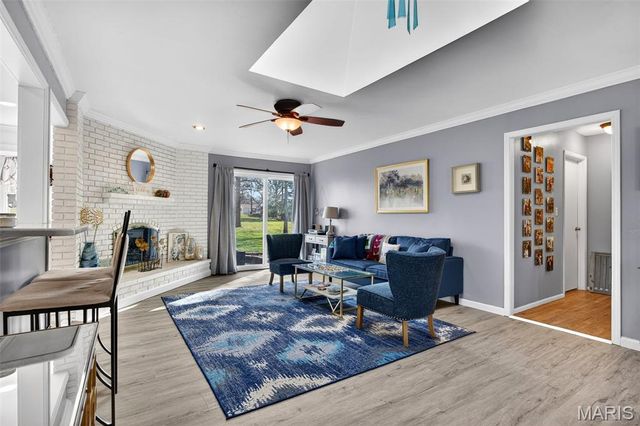 909 Dutch Mill Drive, Ballwin, MO 63011