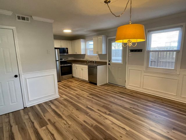 415 Parkdale Drive 8f, Charleston, SC 29414