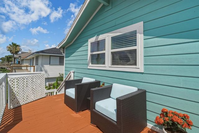1078 Redfish Street, Bayou Vista, TX 77563