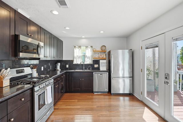 1078 Redfish Street, Bayou Vista, TX 77563