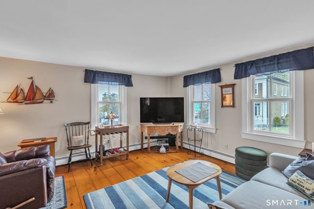 62 West Main Street, Groton, CT 06355