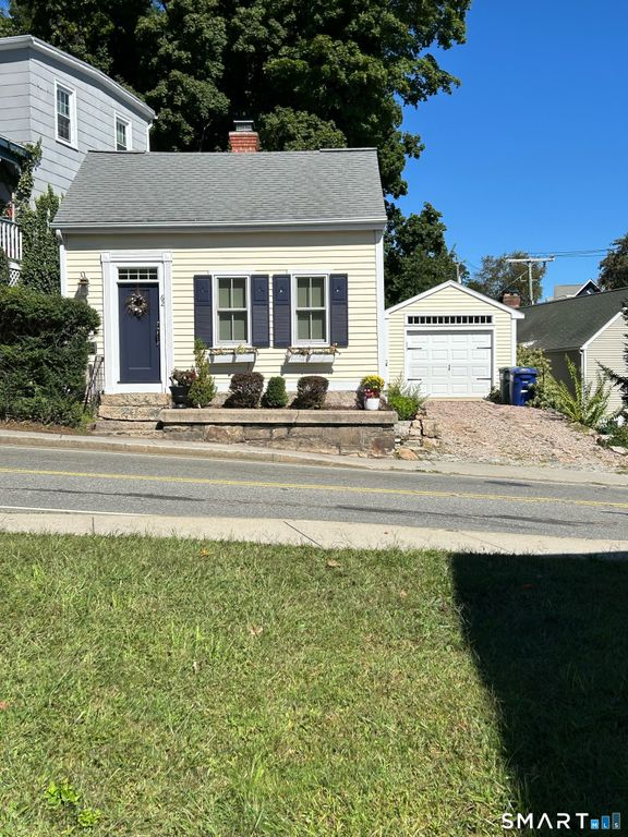 62 West Main Street, Groton, CT 06355