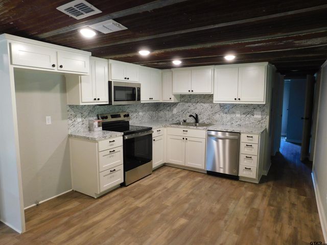 3818 fm 312, Winnsboro, TX 75494