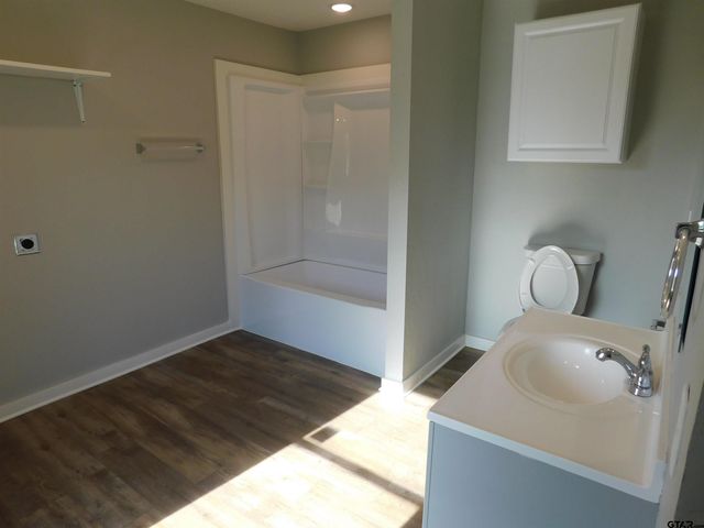 3818 fm 312, Winnsboro, TX 75494