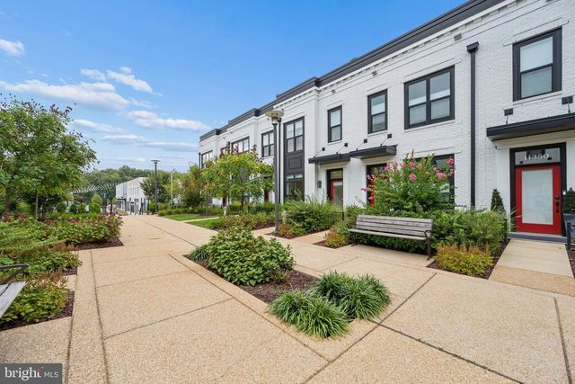 11344 EMERALD PARK RD, Potomac, MD 20854