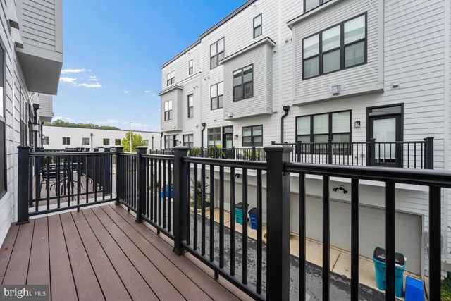 11344 EMERALD PARK RD, Potomac, MD 20854
