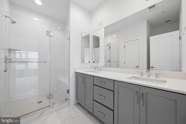 11344 EMERALD PARK RD, Potomac, MD 20854