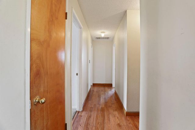 4592 W Woodbridge Rd, Lodi, CA 95242