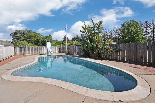 4592 W Woodbridge Rd, Lodi, CA 95242