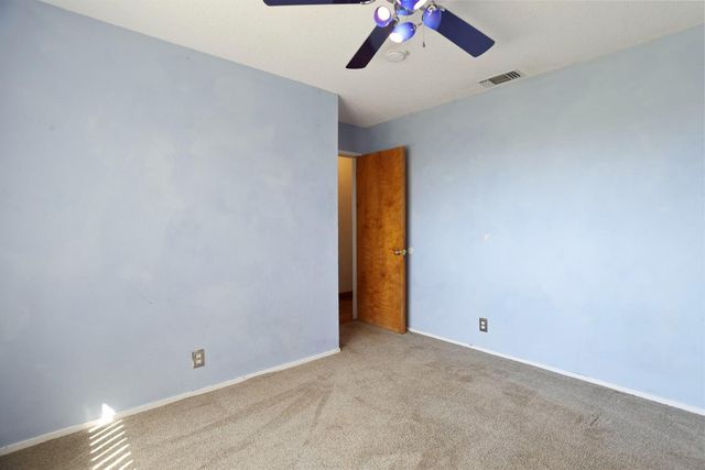 4592 W Woodbridge Rd, Lodi, CA 95242