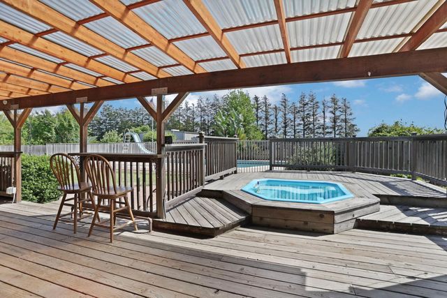 4592 W Woodbridge Rd, Lodi, CA 95242