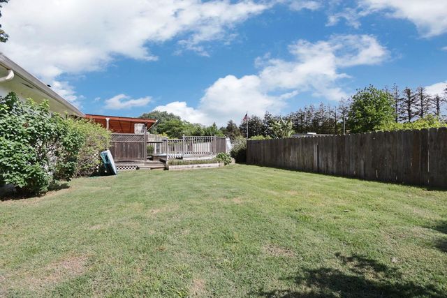 4592 W Woodbridge Rd, Lodi, CA 95242