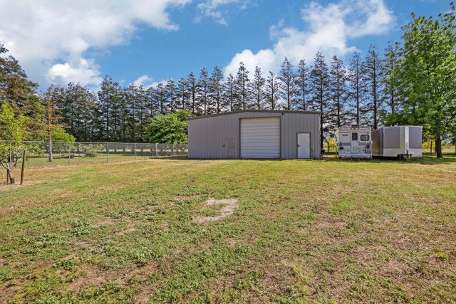 4592 W Woodbridge Rd, Lodi, CA 95242