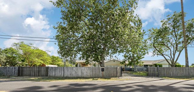 4592 W Woodbridge Rd, Lodi, CA 95242