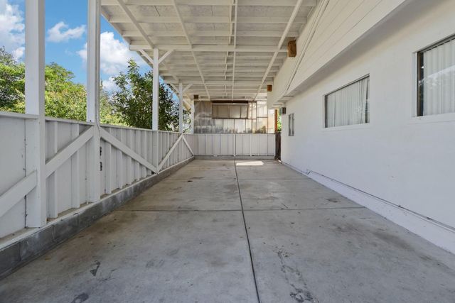 4592 W Woodbridge Rd, Lodi, CA 95242