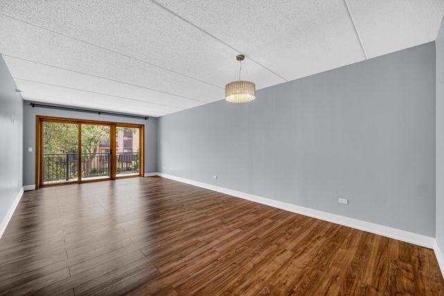 1636 Ashland Avenue 209, Des Plaines, IL 60016