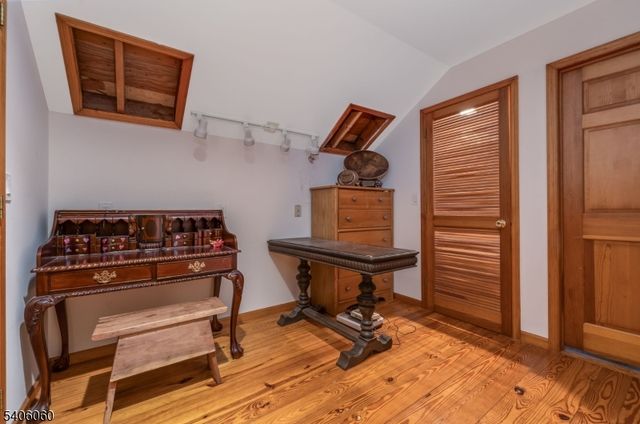 863 County Road 519, Kingwood Twp., NJ 08825