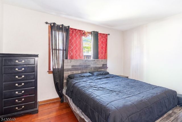 36 Kenmore Ave, Newark City, NJ 07106