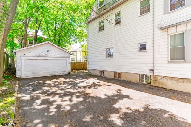 36 Kenmore Ave, Newark City, NJ 07106